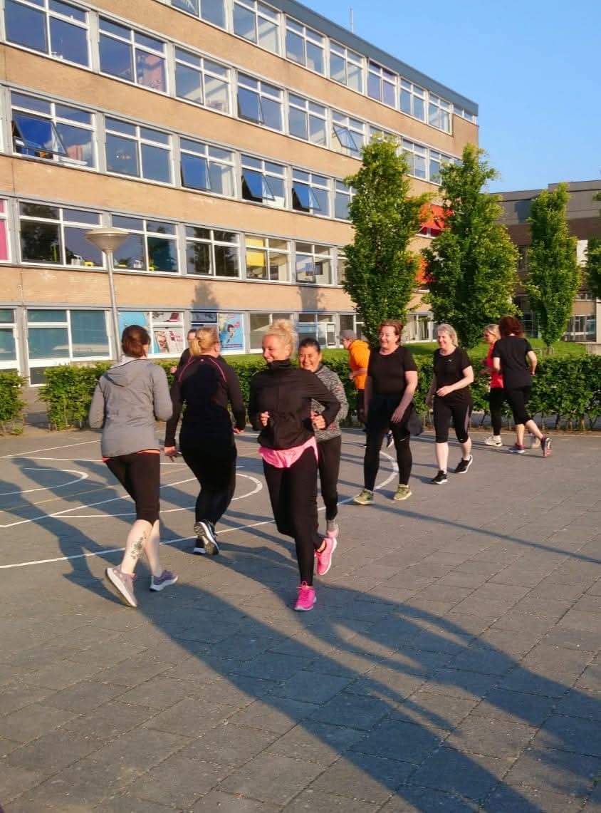 Hardlopen op het schoolplein