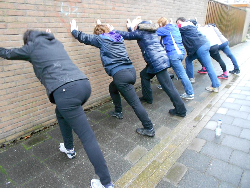 Kuitstretch tegen een muur